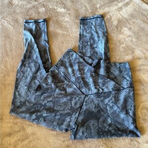 Offline Aerie XL High Rise Crossover Blue Snake Print 7/8 Leggings